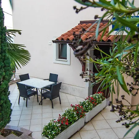 Apartments Grzin Mošćenička Draga Exteriör bild